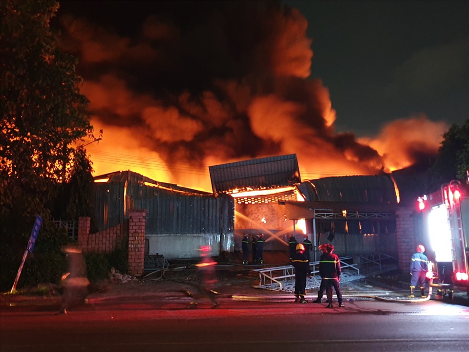 Mơ thấy cháy nhà đánh con gì trúng